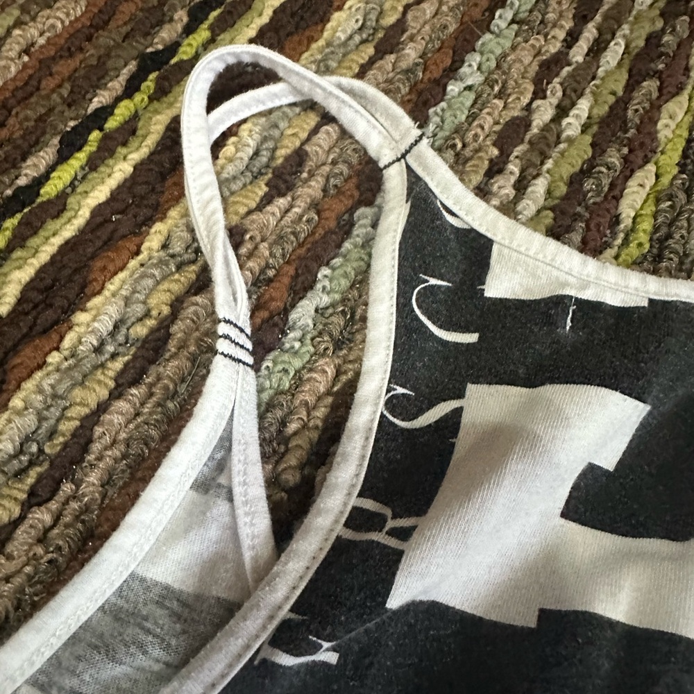 Fox Black and White Graphic Tank Top - Picture 7 of 7